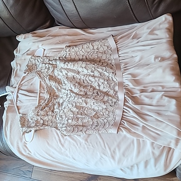 Dress - Picture 3 of 5